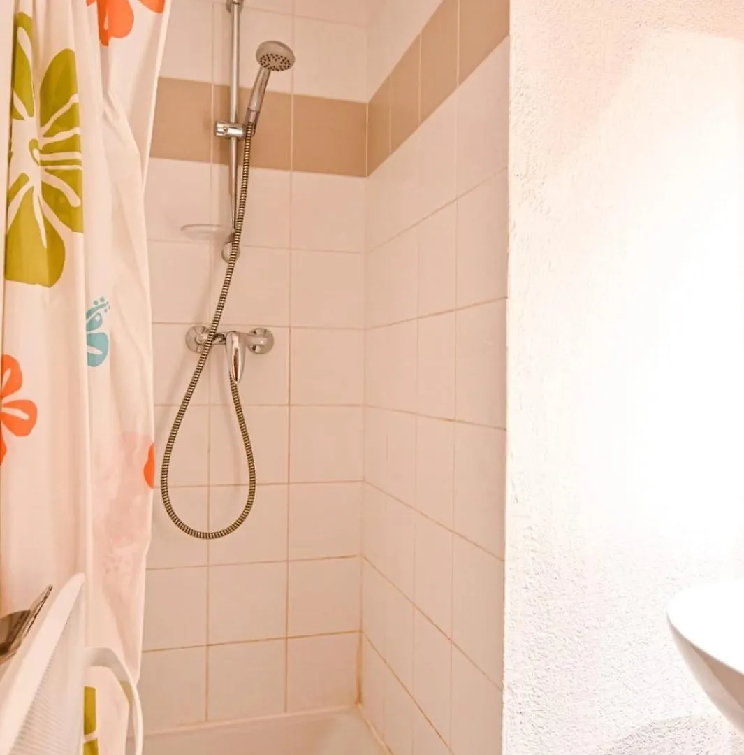 Flat In Residence With Swimming Pool Сен-Жерве-Ле-Бэн Апартаменты