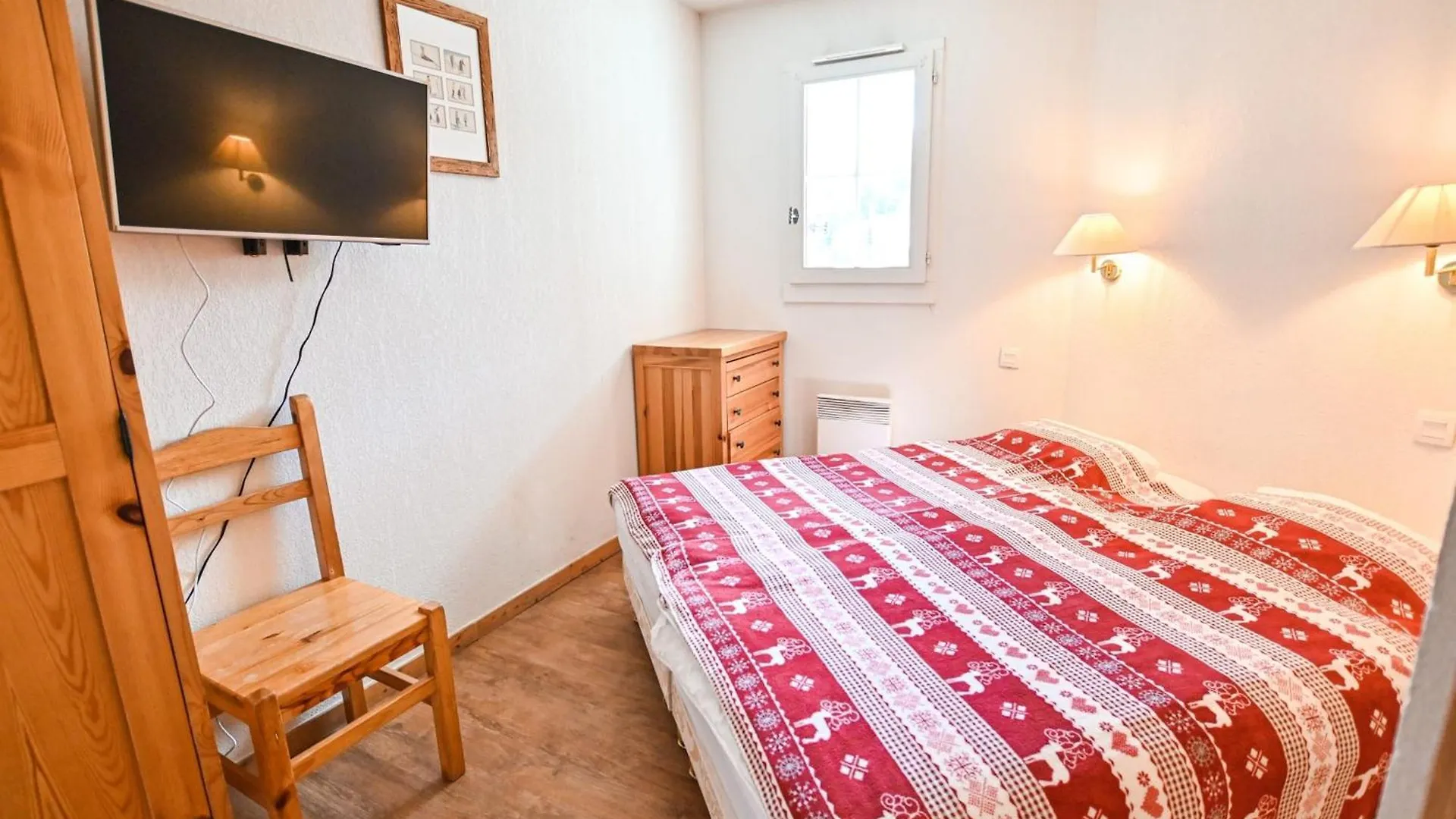 Апартаменты Flat In Residence With Swimming Pool Сен-Жерве-Ле-Бэн Франция